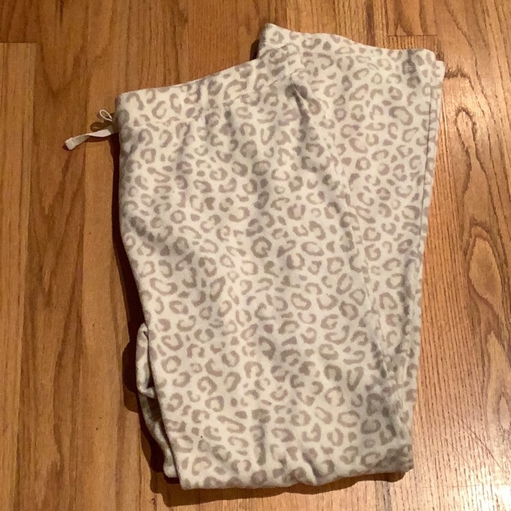 Old Navy - Pajama BOTTOMS - MicroFleece - Animal Print - Women’s Size L